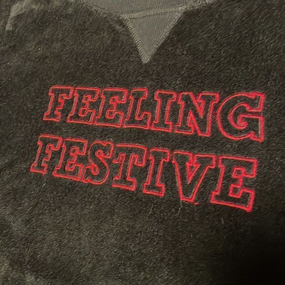 Wondershop at Target black plush lounge pajama top “FEELING FESTIVE” size Small - Picture 5 of 8